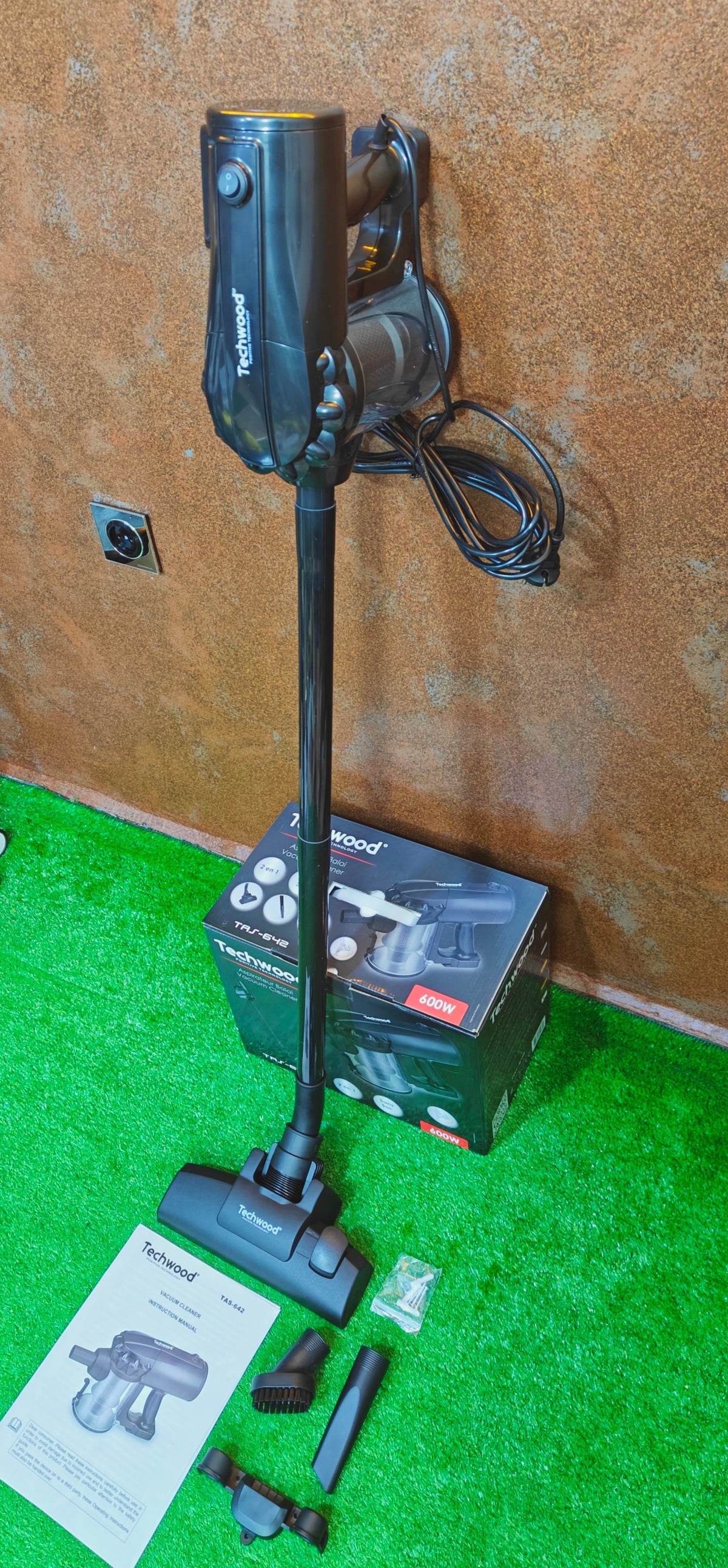 Aspirateur Balai Techwood